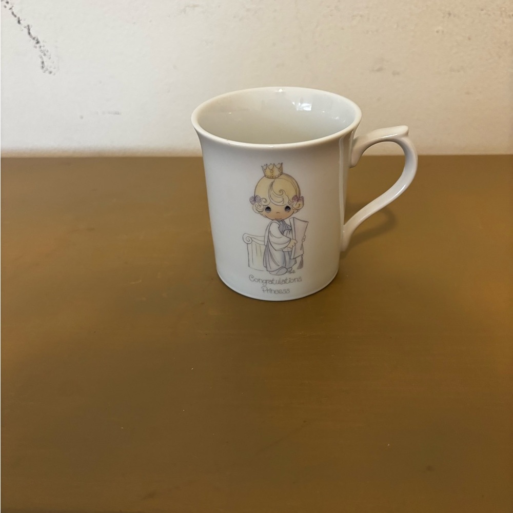 1985 Precious Moments White Porcelain Princess Mug with Gold Crown - Picture 2 of 9
